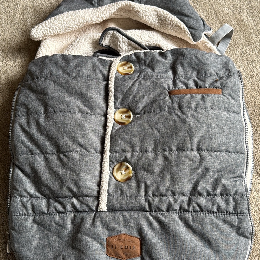 JJ Cole Charcoal Car Seat Cover with Cream Lining
